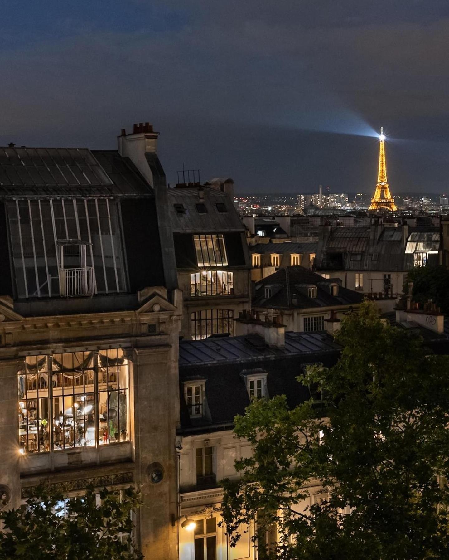 Vue Tour Eiffel / Sacre-coeur * Paris